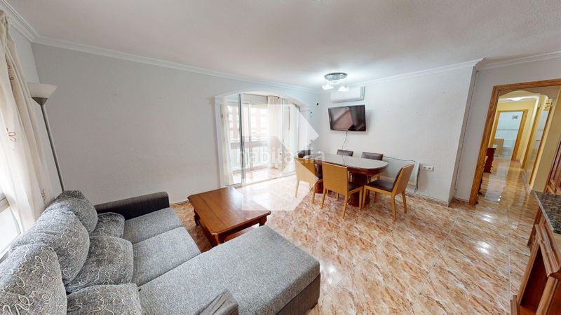 Foto 7b76db4e-7d65-4c56-b20a-bc4720b30a37. Pis a Campello Pueblo Campello (el)