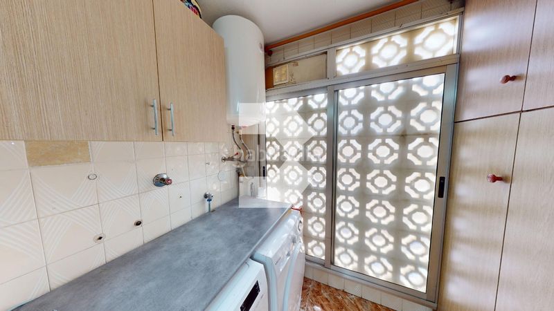 Foto a9290686-541c-4c39-9aa8-60fec6a7edc5. Pis a Campello Pueblo Campello (el)