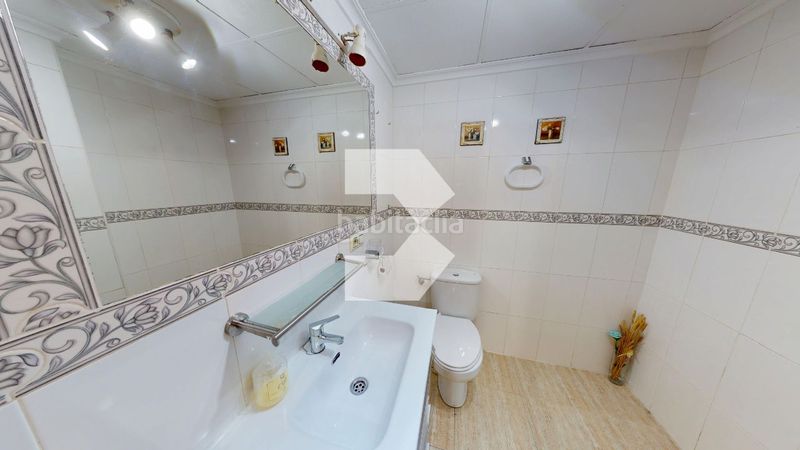 Foto a9144e3b-c057-45ba-83ca-7440cff89254. Pis a Campello Pueblo Campello (el)