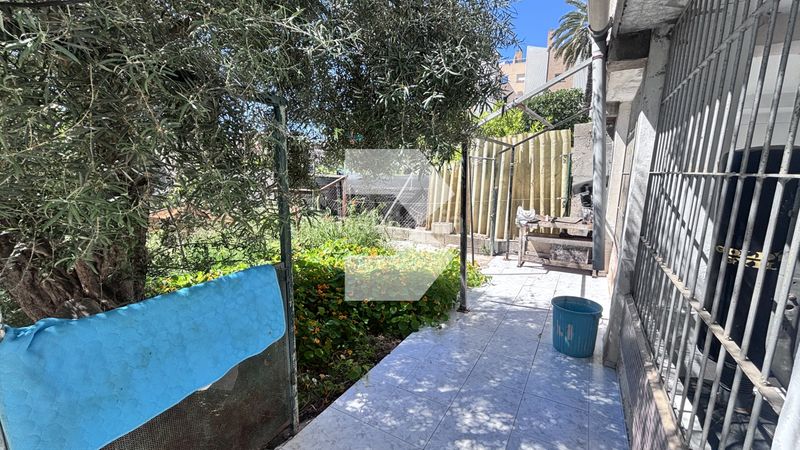 Foto 820d0680-6c12-4b03-83ae-e5f9f3b3f148. Casa adossada amb calefacció a Campello Pueblo Campello (el)