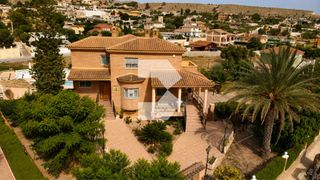 Xalet  Calle poniente. Magnifico chalet en llano de los pastores, busot
