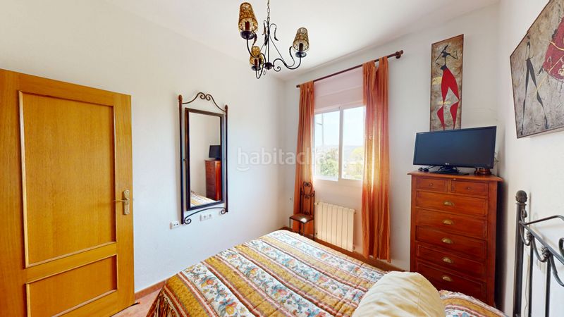 Foto a2dd5782-ab5e-4d46-9b51-f3b738fcc97b. Casa aparellada amb xemeneia calefacció a Aigües