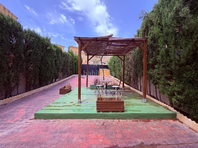 Foto c44928d3-9b10-40c8-b516-2b1ba97fd980. Casa aparellada amb xemeneia calefacció a Aigües