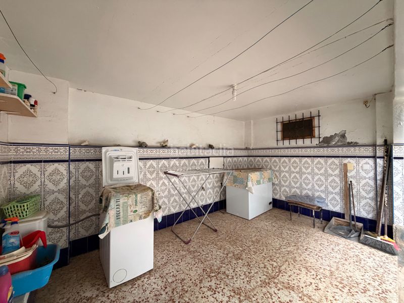 Foto 2cb7ab0e-f882-45e0-b0f3-0e22138ba5bd. Casa amb xemeneia calefacció aparcament piscina a Busot