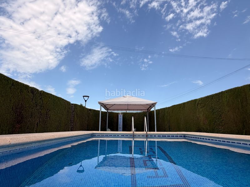 Foto 5f63f075-bead-4b37-8fab-17df2705ccad. Casa amb xemeneia calefacció aparcament piscina a Busot