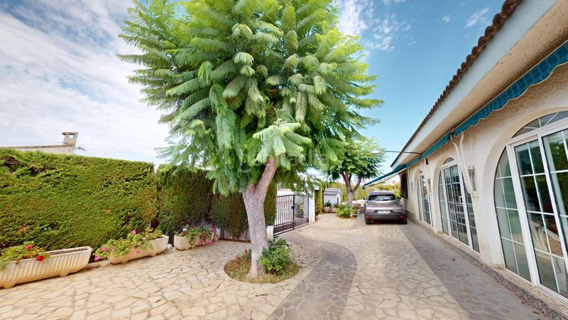 Foto b37ea1d7-842c-4d3d-bd04-a33ef944d268. Casa amb xemeneia calefacció aparcament piscina a Busot