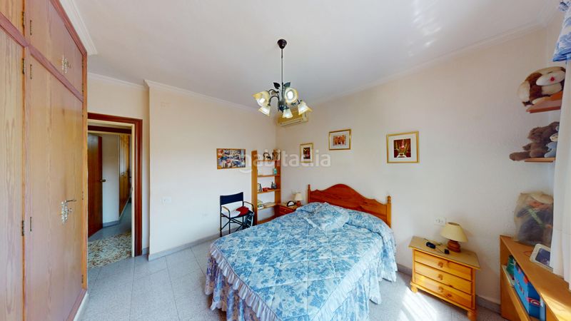 Foto bbe8677c-4dcc-4d95-aa9e-065058c9ac7f. Casa amb xemeneia calefacció aparcament piscina a Busot