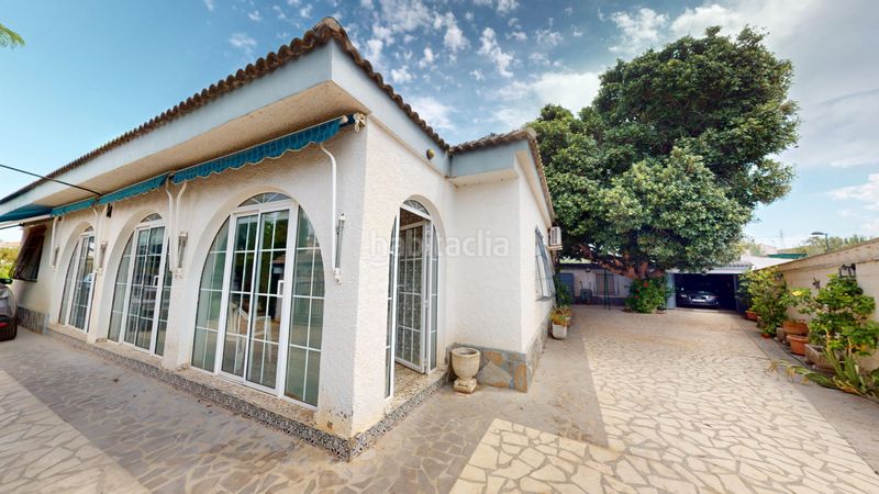 Foto dd498bf9-56d2-413d-86af-558f0545dd1b. Casa amb xemeneia calefacció aparcament piscina a Busot