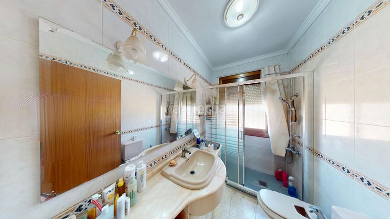 Foto ff45089c-208f-45ef-b124-468e8d52085a. Casa amb xemeneia calefacció aparcament piscina a Busot