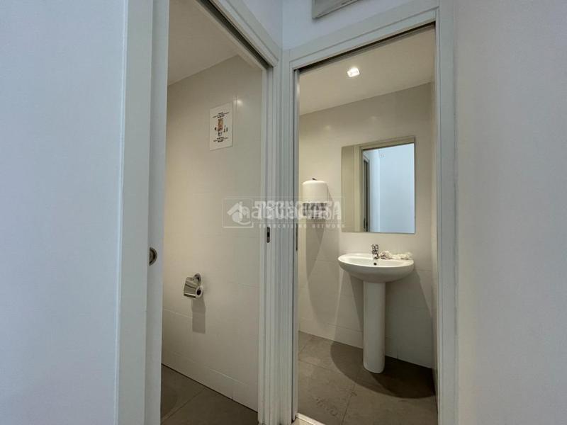 Foto bc6fc080-19d1-405a-8a84-e5e6aca86beb. Miete büro in Centre - Estació Sant Cugat del Vallès