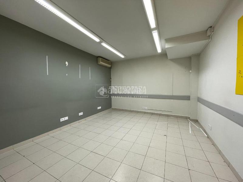 Foto eb463694-b7be-4f4d-9094-afe0223447ee. Miete büro in Centre - Estació Sant Cugat del Vallès