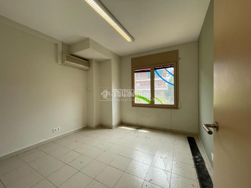 Foto f48b6912-bc64-4e16-bc88-3cfa38904042. Miete büro in Centre - Estació Sant Cugat del Vallès