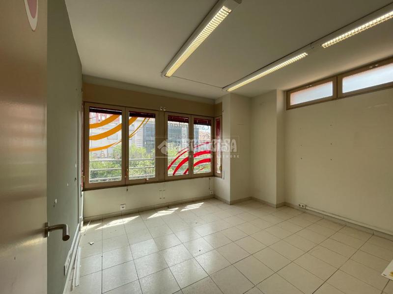 Foto 2999013f-b808-4310-81dd-4723d8087632. Rent office space in Centre - Estació Sant Cugat del Vallès