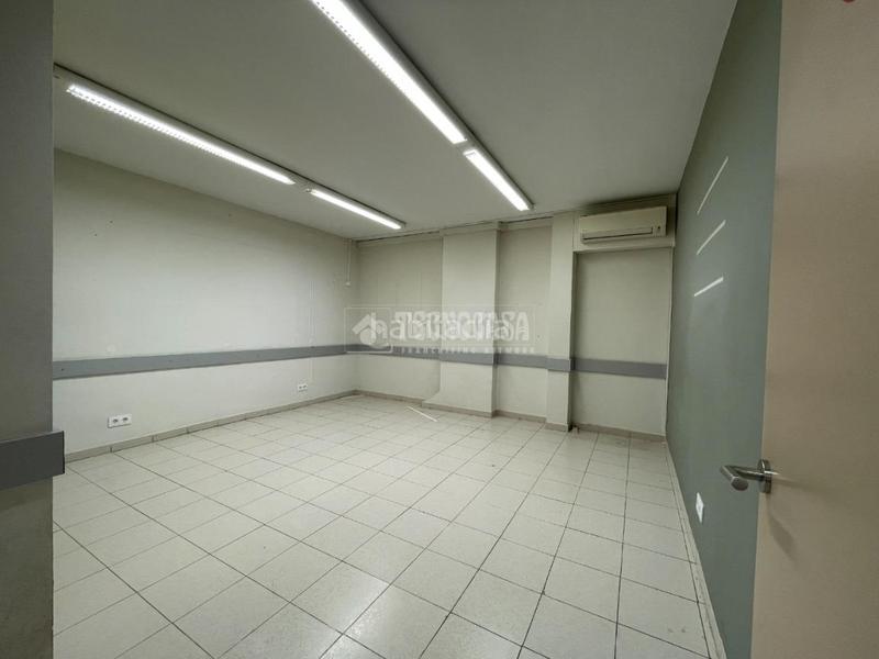 Foto 31b832a4-0247-443d-8226-319566ec896e. Rent office space in Centre - Estació Sant Cugat del Vallès