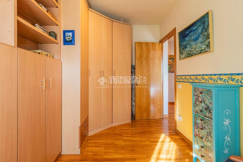 Foto 474a2f61-fe3c-4780-b7a8-44a747a4e896. Maison jumelée avec chauffage parking dans Sant Domènec Sant Cugat del Vallès