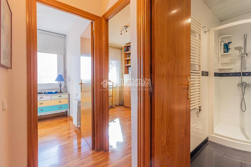 Foto 566037cb-7b2f-4ff4-9772-fbf14c5b4901. Maison jumelée avec chauffage parking dans Sant Domènec Sant Cugat del Vallès