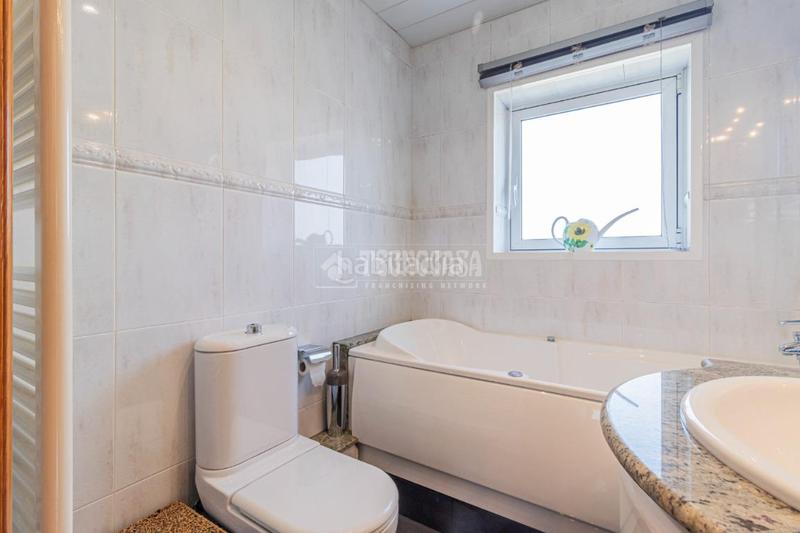 Foto 8f5dd593-540d-414e-81c7-e219ec111be7. Maison jumelée avec chauffage parking dans Sant Domènec Sant Cugat del Vallès