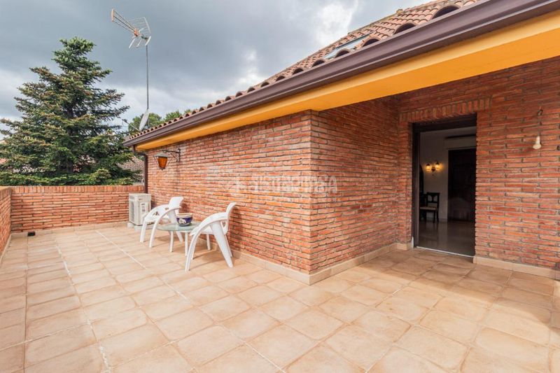Foto 52d95703-90f0-40b8-a340-b9d32f3a33da. Casa amb aparcament a Valldoreix Sant Cugat del Vallès