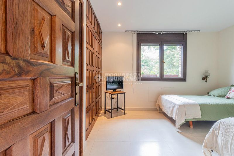 Foto c18116c6-7477-4c22-b60f-7e1fb1e694d1. Casa amb aparcament a Valldoreix Sant Cugat del Vallès