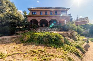 Casa in Valldoreix. Casa en venta en sant cugat del vallès