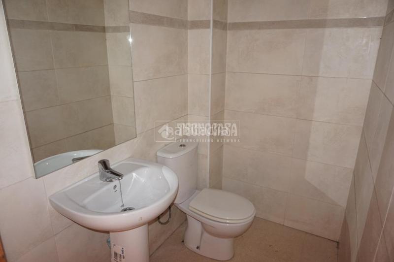 Foto 863eea64-acbf-44e7-bbc0-78c2d448fbeb. Alquiler local comercial  en alquiler en Sant Cugat del Vallès