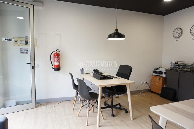 Foto 102f878f-ced3-425a-9e74-60309fab5420. Rent business premise in Centre - Estació Sant Cugat del Vallès