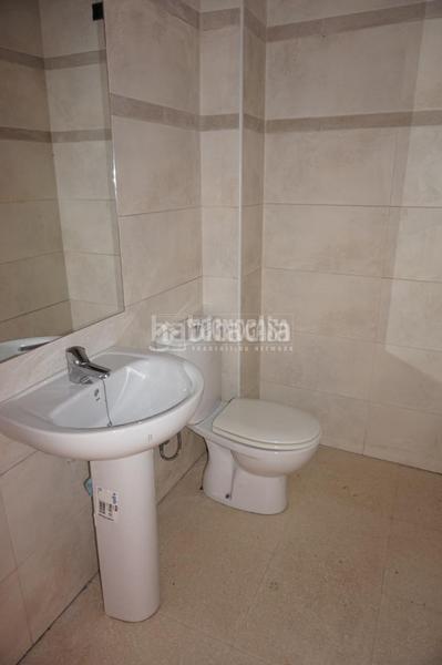 Foto 54f29784-f7aa-4006-8185-e5270ef01e09. Rent business premise in Centre - Estació Sant Cugat del Vallès