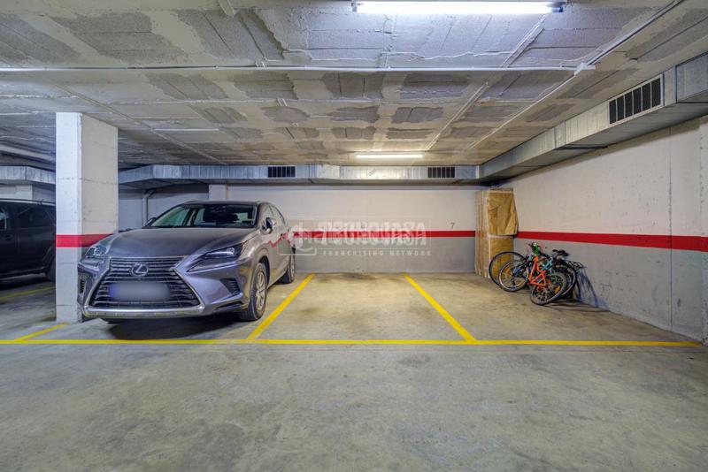 Foto 531bafe0-3979-49c9-8dd5-09e99cf5c95c. Àtic amb calefacció aparcament piscina a Parc Central Sant Cugat del Vallès