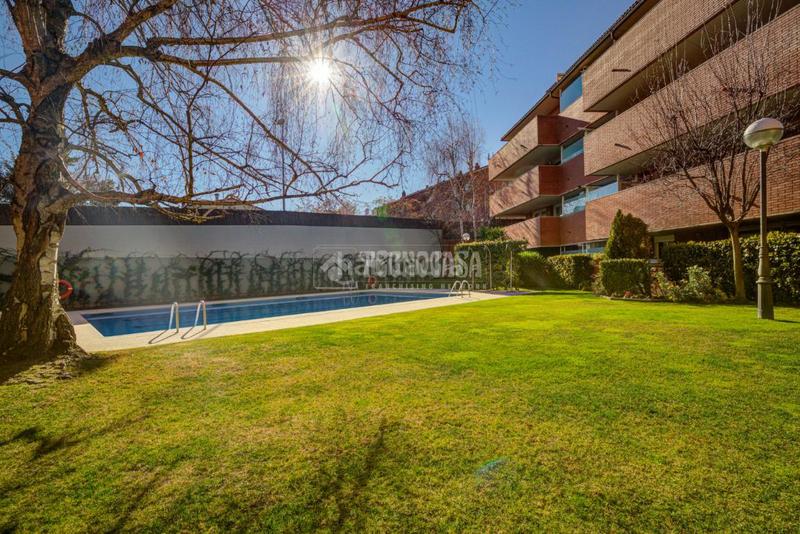 Foto 66ab0cb2-5914-445e-a365-ac6a3fc7cdeb. Àtic amb calefacció aparcament piscina a Parc Central Sant Cugat del Vallès