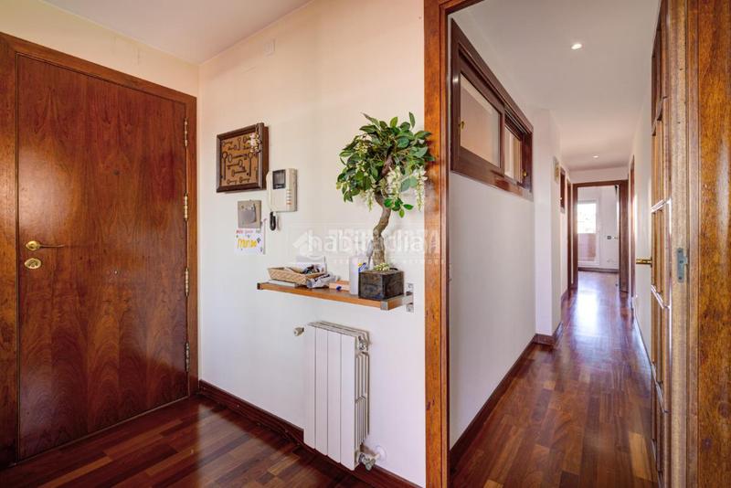 Foto 87922b2d-467f-42df-b677-18163d97a650. Àtic amb calefacció aparcament piscina a Parc Central Sant Cugat del Vallès