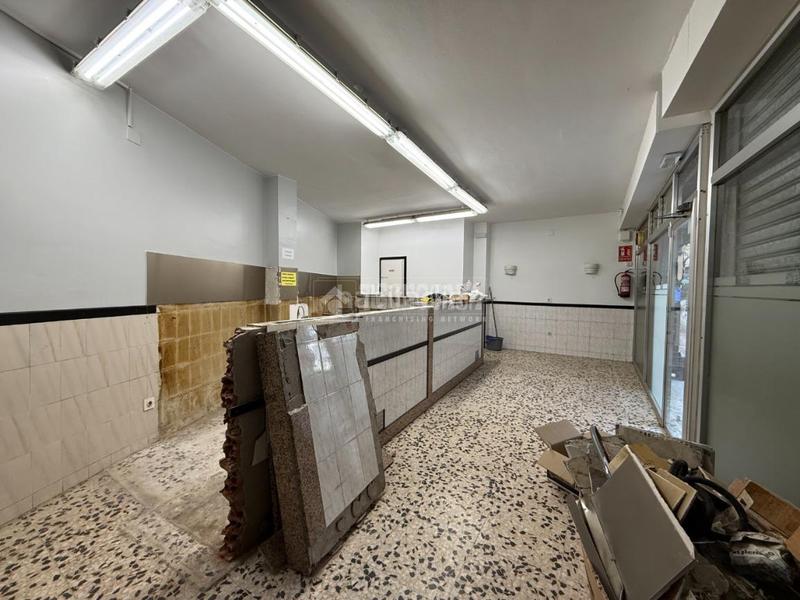 Foto 3d10b8fa-7f80-4b9d-b4ca-f2e304d76e7b. Location local commercial dans Centre - Estació Sant Cugat del Vallès