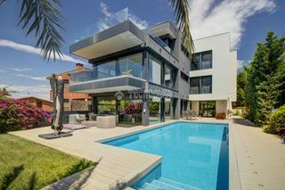 Casa a Mira-sol. Casa en venta en sant cugat del vallès