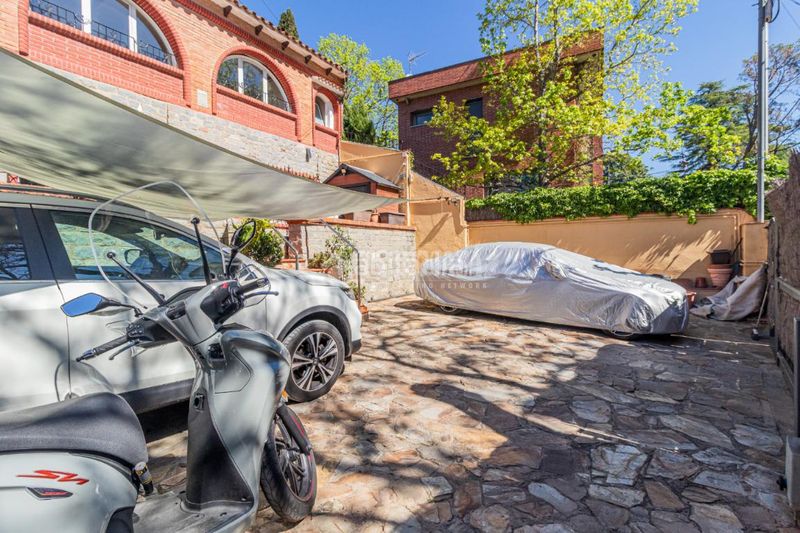 Foto 45a78bd6-2b14-4979-84eb-3fcd5a05d9e0. Casa amb calefacció aparcament a Valldoreix Sant Cugat del Vallès