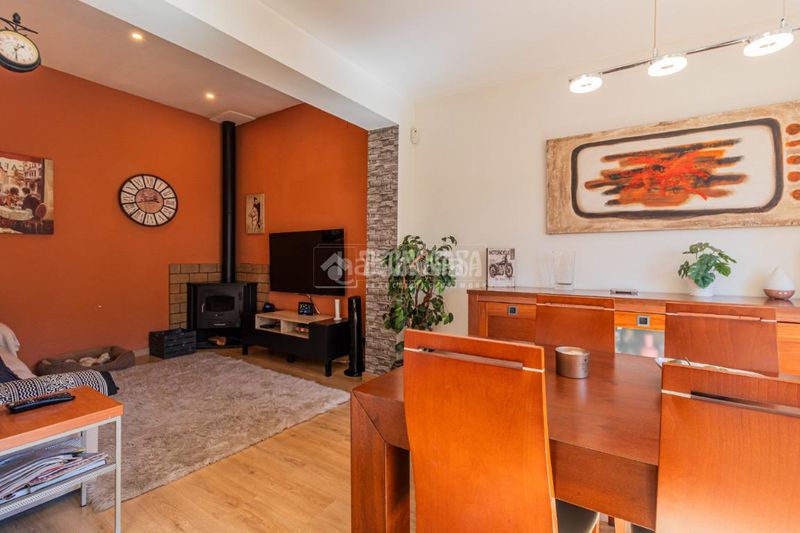 Foto 4c5b988d-f747-4881-8ed6-88110aa37a3d. Casa amb calefacció aparcament a Valldoreix Sant Cugat del Vallès