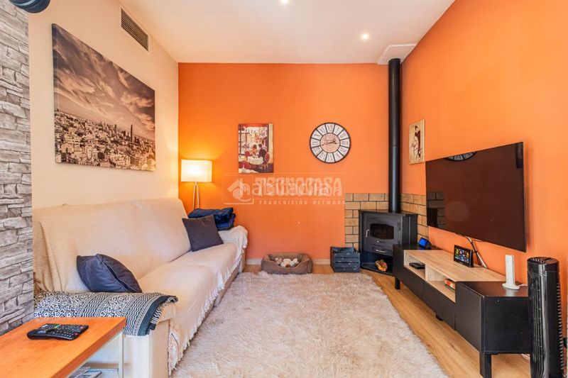 Foto a0f0826b-f6a9-4c5a-960c-05c665de7008. Casa amb calefacció aparcament a Valldoreix Sant Cugat del Vallès