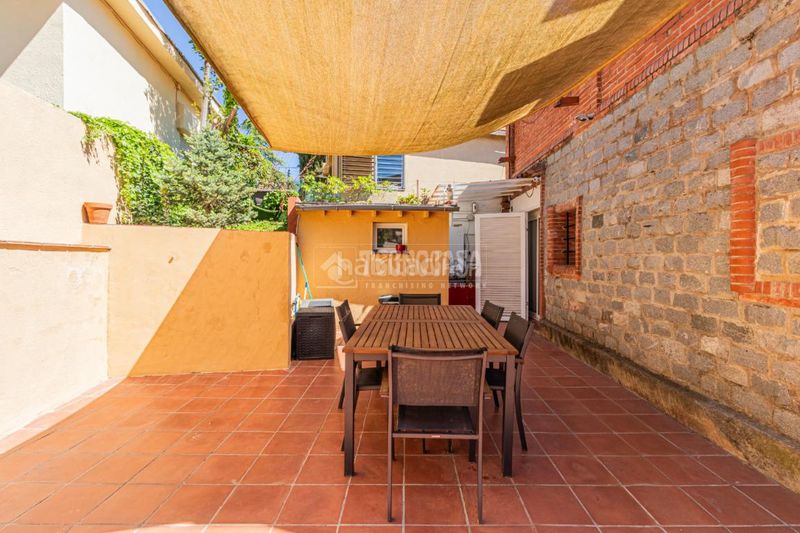 Foto e2bd409c-8c9a-421a-9f9c-cf11be269fda. Casa amb calefacció aparcament a Valldoreix Sant Cugat del Vallès