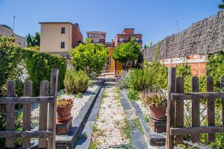 Doppelhaus in Sant Domènec. Casa en venta en sant cugat del vallès