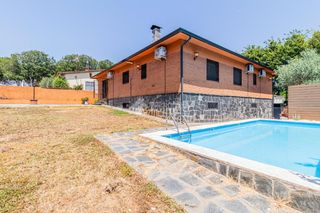 Location Maison à Mira-sol. Casa en alquiler en sant cugat del vallès