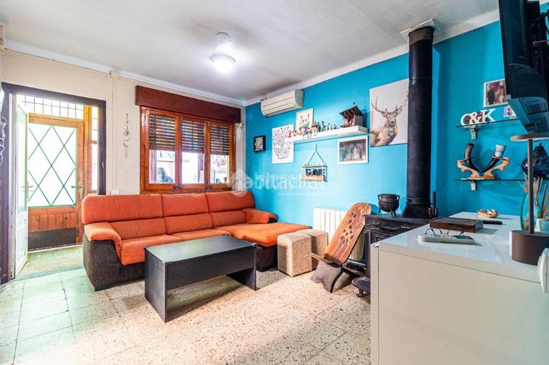 Foto 10d650b0-c7d1-404b-ad54-68f2b7df54ce. Casa amb calefacció aparcament a Mira-sol Sant Cugat del Vallès
