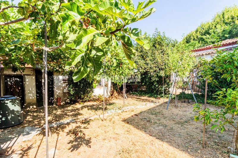 Foto bce087e4-10b1-4e76-bcc2-cf0cb5d8b1e5. Casa amb calefacció aparcament a Mira-sol Sant Cugat del Vallès