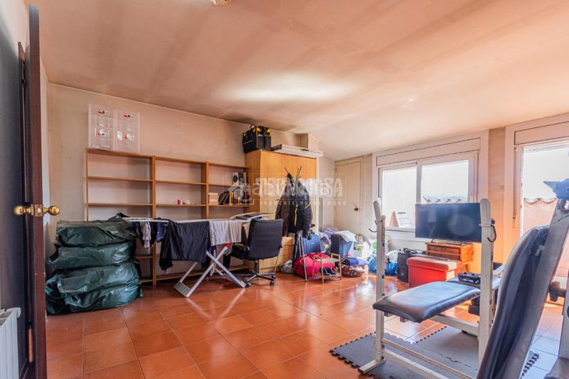 Foto 0ad1e20a-c6bf-4d5b-9b3f-cfa630a44921. Dúplex piso en venta en Centre - Estació Sant Cugat del Vallès
