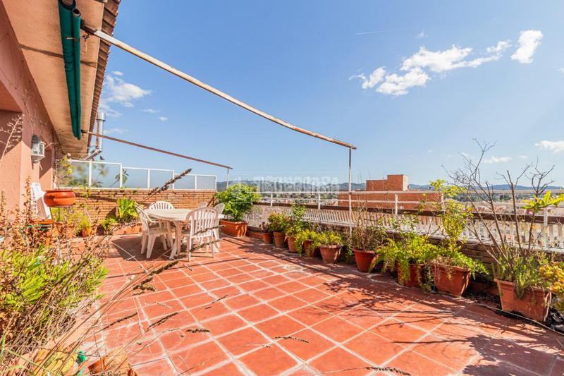 Foto 5a4f948f-931d-4eb7-93b0-6e5f689588a5. Dúplex piso en venta en Centre - Estació Sant Cugat del Vallès