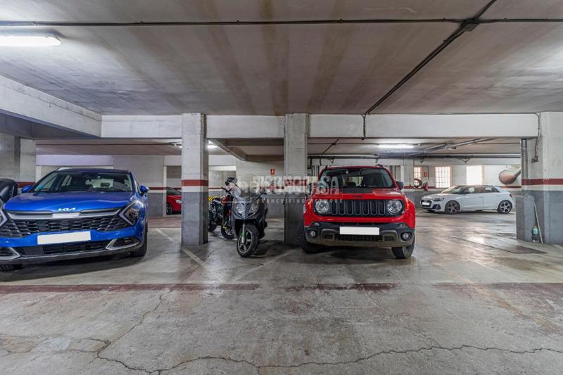 Foto 961a7478-6535-4b0d-ae4b-f94c75b4f2a1. Dúplex piso en venta en Centre - Estació Sant Cugat del Vallès