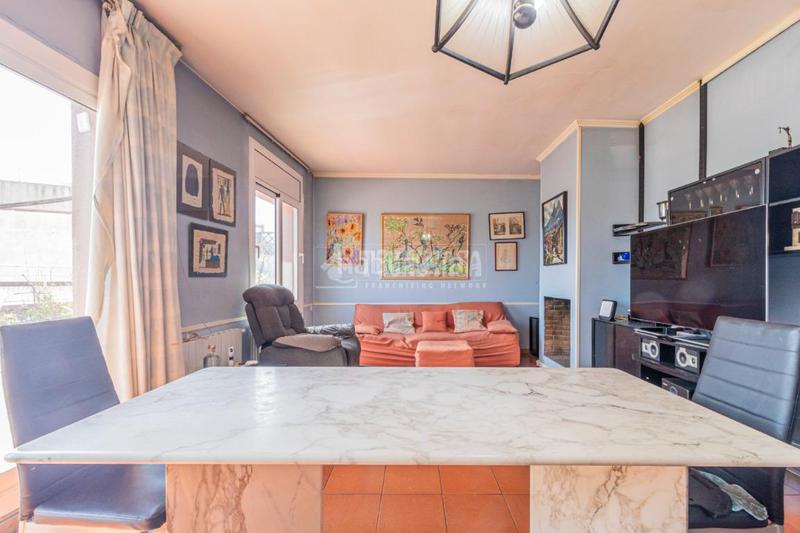 Foto 9e67ec71-a98a-43cc-8857-53a9fa977a35. Dúplex piso en venta en Centre - Estació Sant Cugat del Vallès