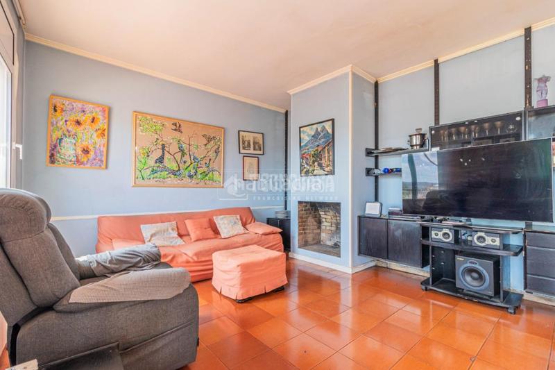 Foto a62805f7-4c79-4f29-93f4-4ac9c4697248. Dúplex piso en venta en Centre - Estació Sant Cugat del Vallès