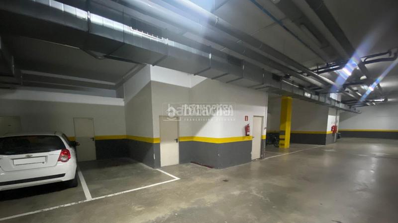 Foto 29994ba4-f202-43fb-8915-d5a87e028ab6. Parking coche boxplaza de garaje en venta en Volpelleres Sant Cugat del Vallès
