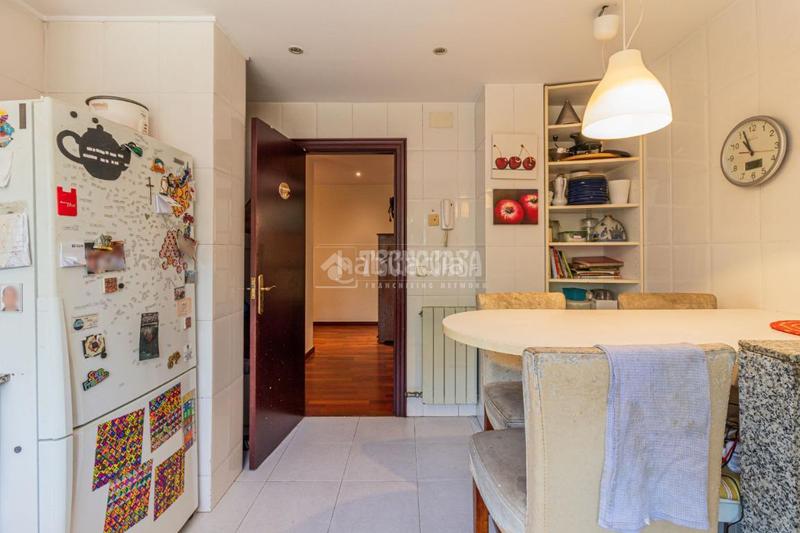 Foto b8f5c4e6-fbff-4f3e-b345-973fd6e7e1a1. Piso  en venta en Sant Domènec Sant Cugat del Vallès