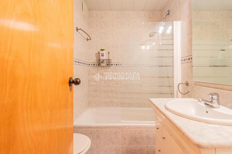 Foto 13b27f82-28e0-4159-8721-8fee6d9381c5. Piso  en venta en El Coll Sant Cugat del Vallès