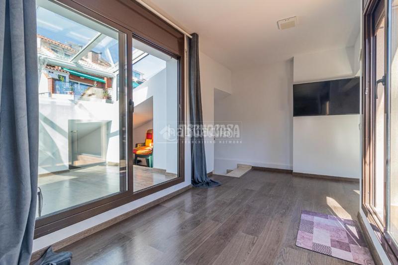 Foto 6da81014-6b84-4e55-84f2-ce0df9b5bd66. Ático  en venta en El Coll Sant Cugat del Vallès