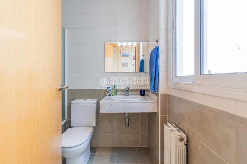 Foto 365e8c17-4500-4201-8f09-bf0ec0f91365. Casa pareada casa en venta en Centre - Estació Sant Cugat del Vallès